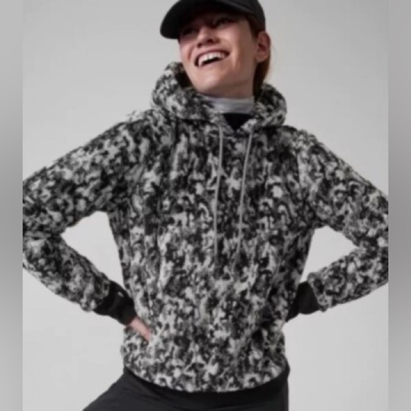 ATHLETA Glacier Jacquard Black TUGGA SHERPA JACQUARD HOODIE Size Small - Picture 1 of 15